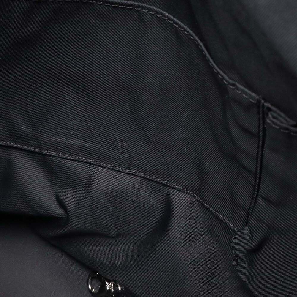 CHANEL Black Leather Shoulder Bag - Picture 7 of 10